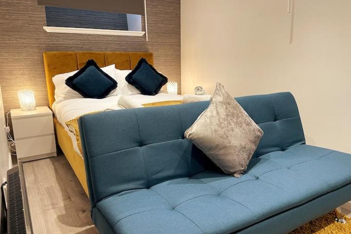 Lovely 3 Bedroom With Private Garden In Centre * Edinburgh