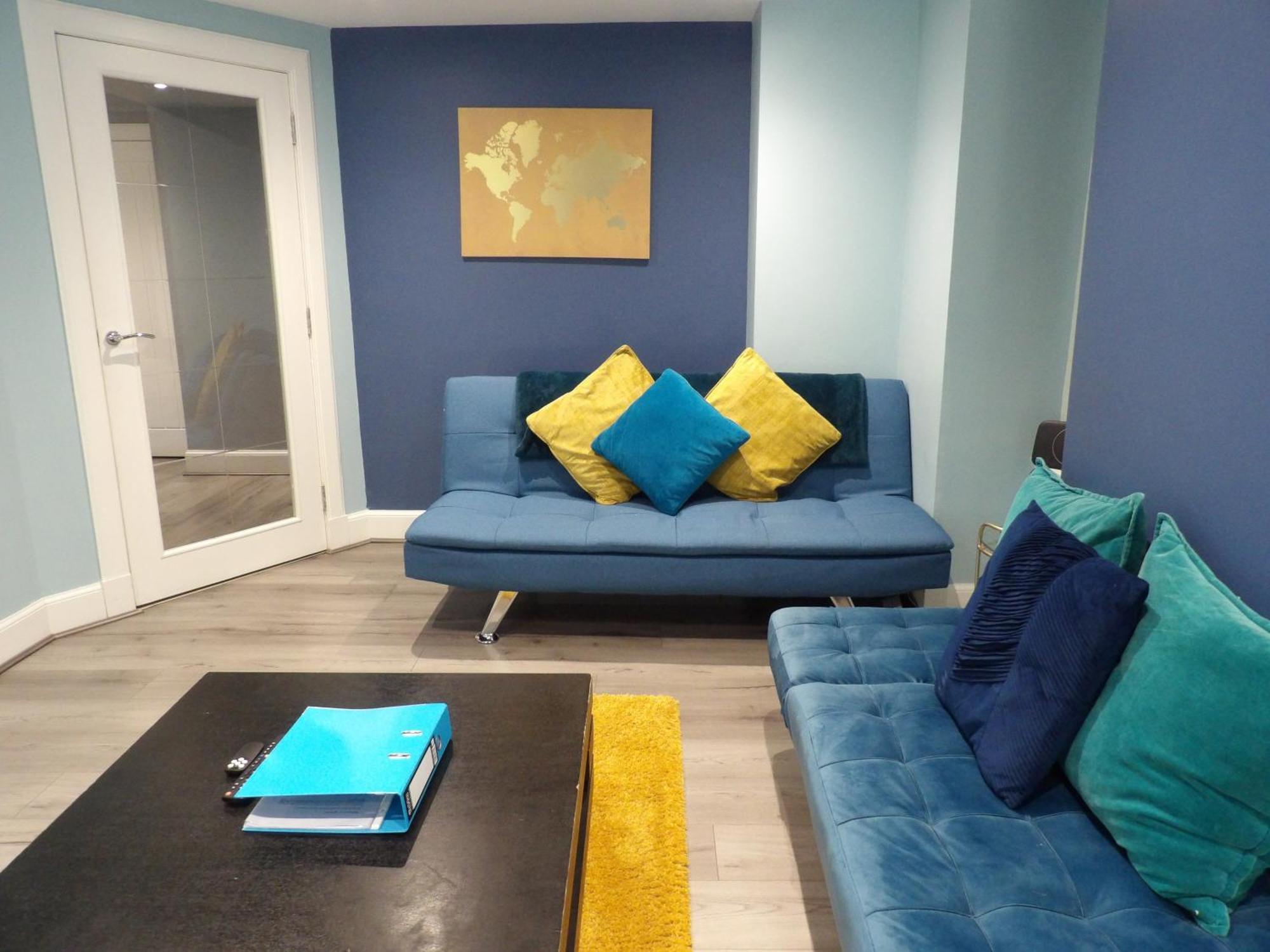 Apartment Lovely 3 Bedroom With Private Garden In Centre
