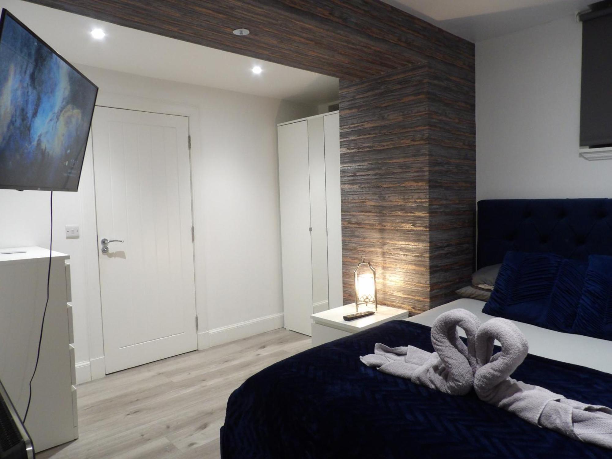 Lovely 3 Bedroom With Private Garden In Centre * Edinburgh