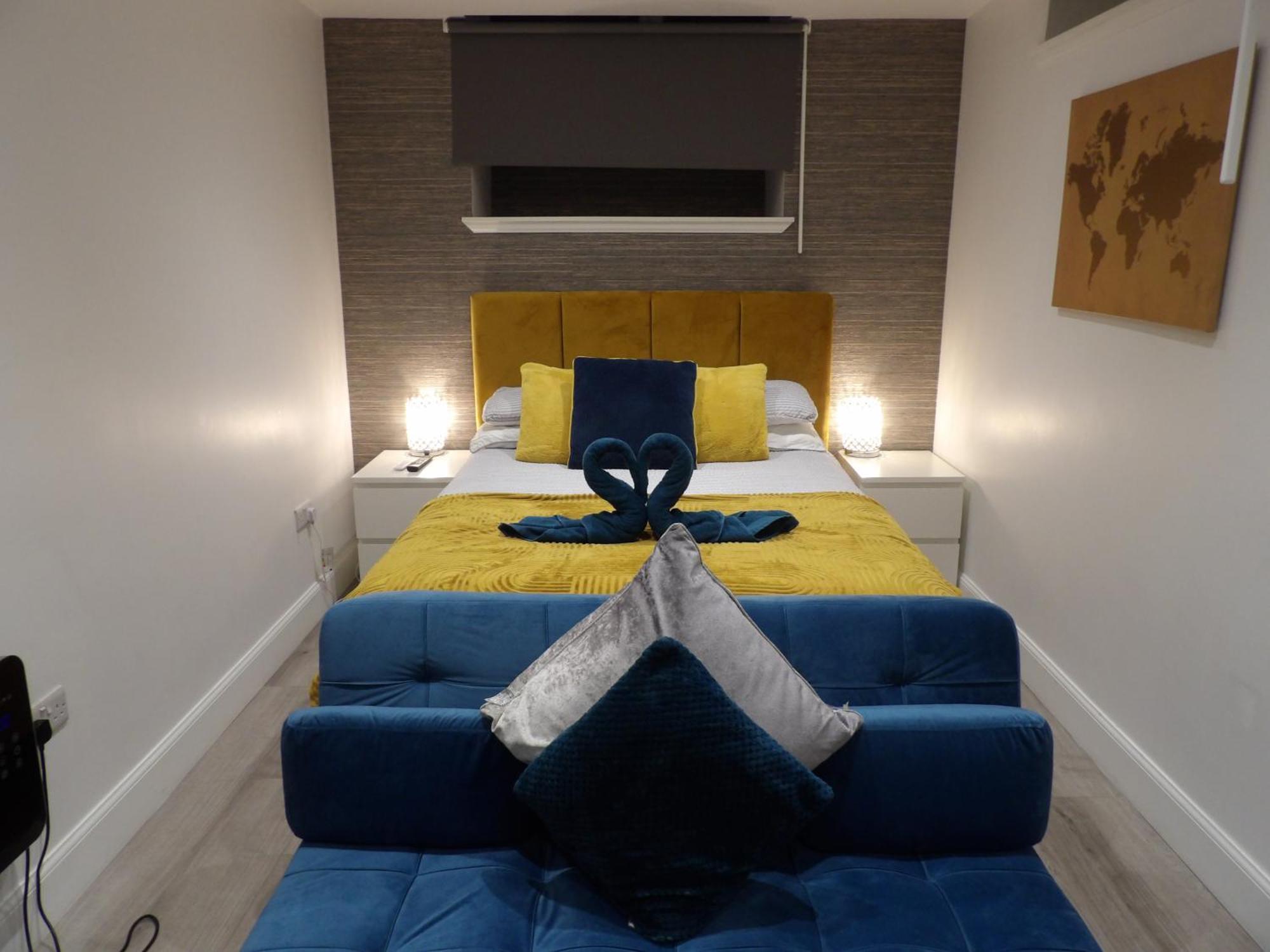 Apartment Lovely 3 Bedroom With Private Garden In Centre *